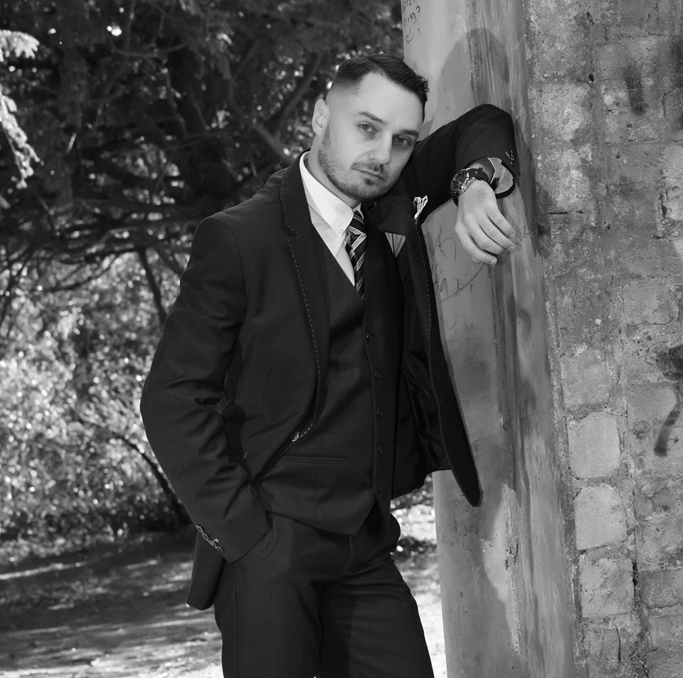 Male-massage-therapist-in-Dublin-1